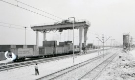 "Stacja kontenerowa Łódź Widzew", 1980. Fot. J. Szeliga. Numer inwentarzowy:...